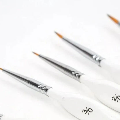 Målarpenslar i olika tjocklekar – extra set till måla efter nummer